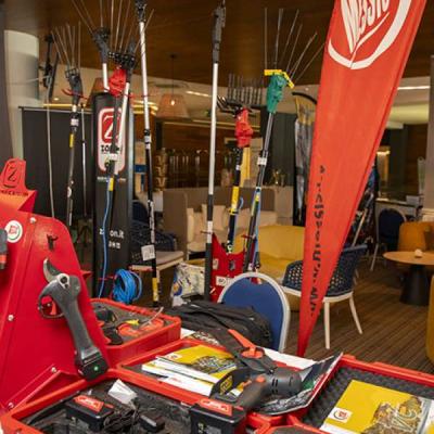 L 1af8de61a15d3a7d85b99e397b2d3dda